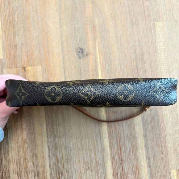 Vintage Louis Vuitton Pochette - Picture 11 of 14